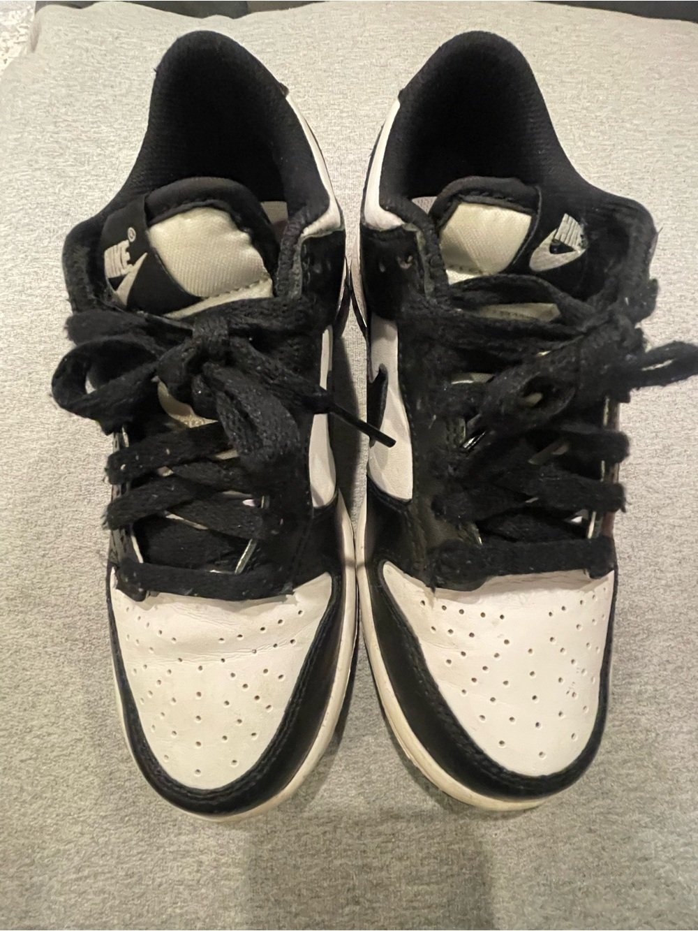 Nike Kids Low-Top Sneakers - Black and White - Picture 6 of 12